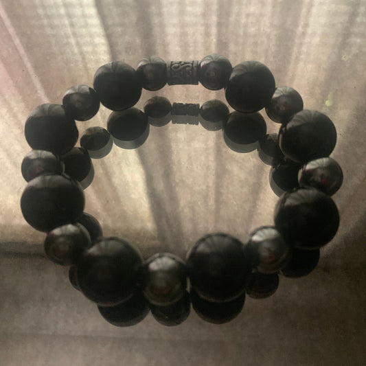 Bracelet/Bold Unisex Large Black and Medium Silver Metal Bead Combo.